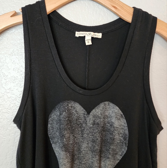 Express One Eleven Heart Tank Top - Picture 4 of 7